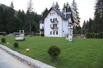Фото номера Одноместный номер Отель Hotel Pastravaria Popas г. Стацьюня-Климатерикэ-Сымбэта 29