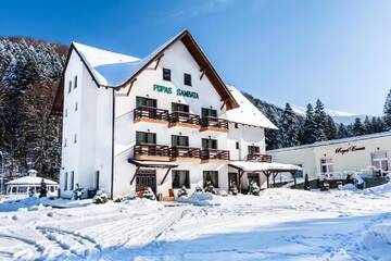 Фото номера Одноместный номер Отель Hotel Pastravaria Popas г. Стацьюня-Климатерикэ-Сымбэта 2